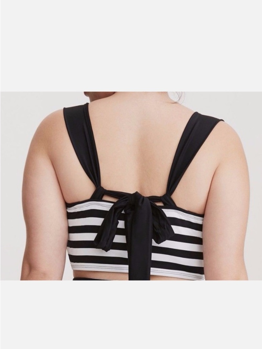 Torrid Striped Halter Bikini Top Black White adjustable NEW 4X - Picture 4 of 10